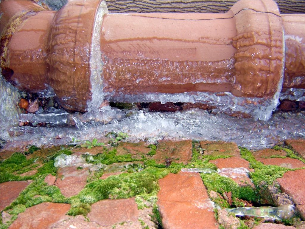 Thaw a Frozen Drain Pipe