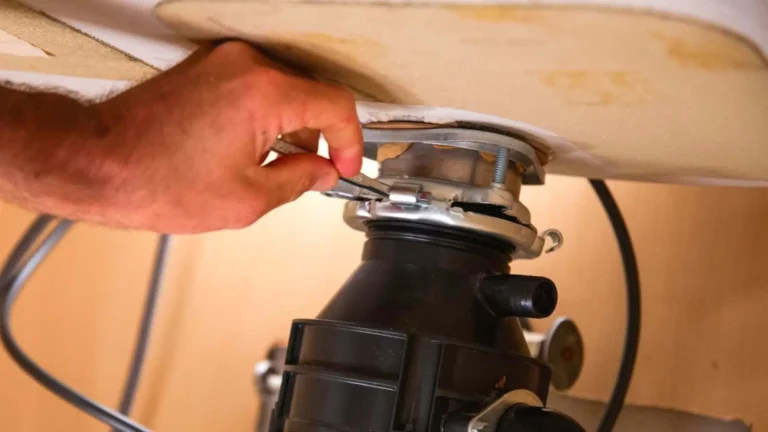 garbage disposal repair 1 768x43 1